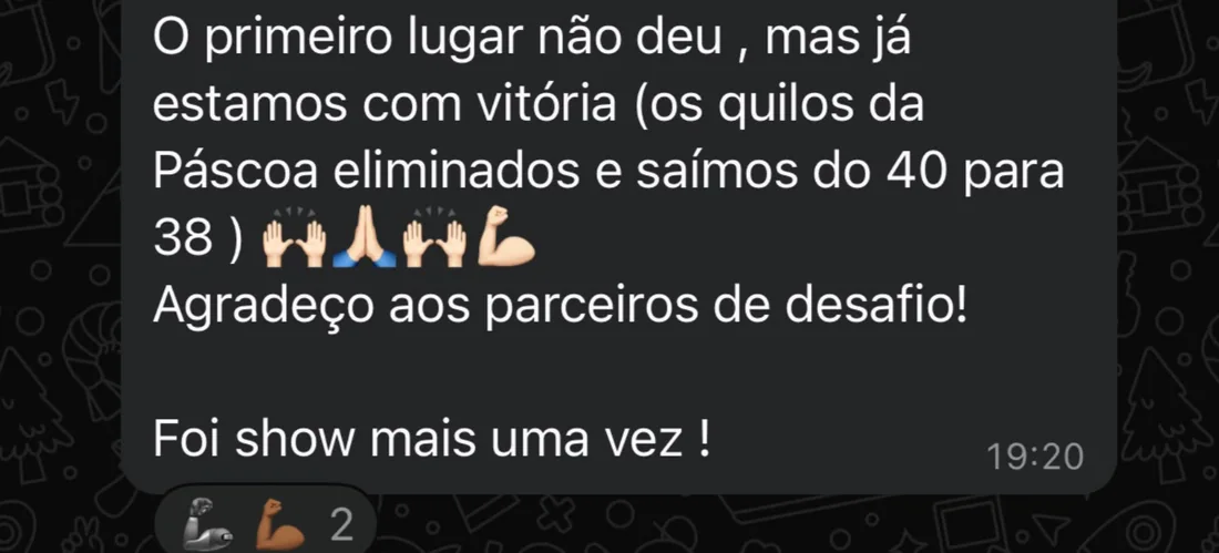 Mensagem de participante no grupo do desafio comemorando a vitória e agradecendo aos parceiros de desafio